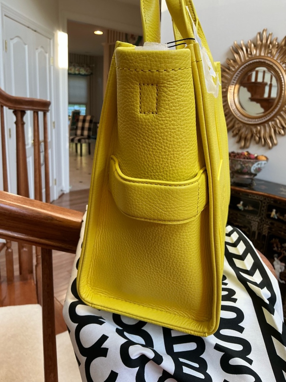 NWT MARC JACOBS CUSTOM PAINTED PARROT YELLOW MEDIUM LEATHER TOTE BAG - Picture 14 of 16